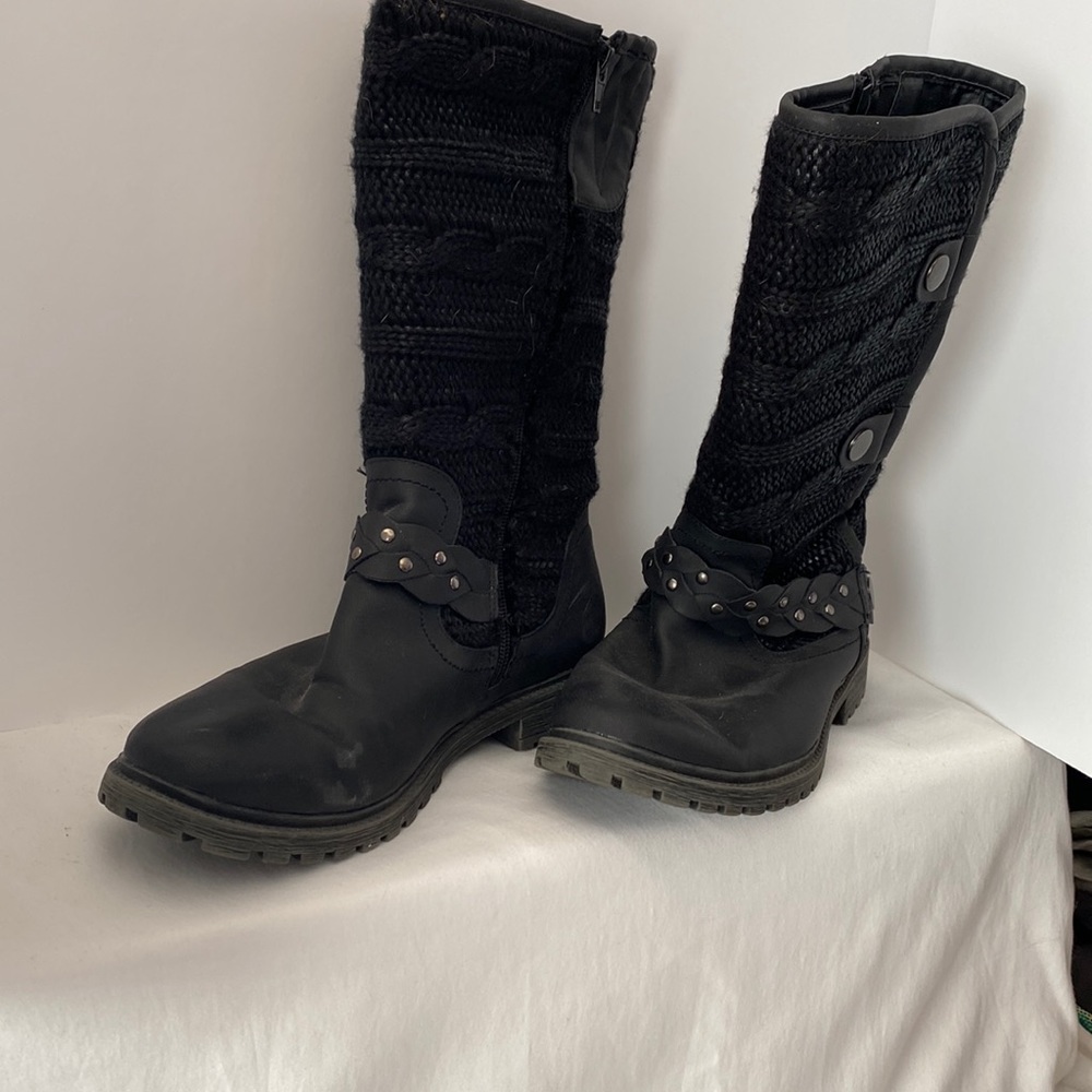 MukLuk sweater / riding boot